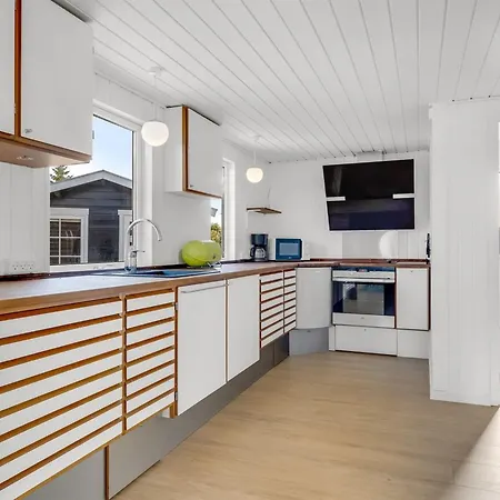 Edel - 650m From The Sea By Interhome Hadsund