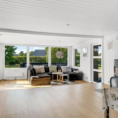 Edel - 650m From The Sea By Interhome Prázdninový dům